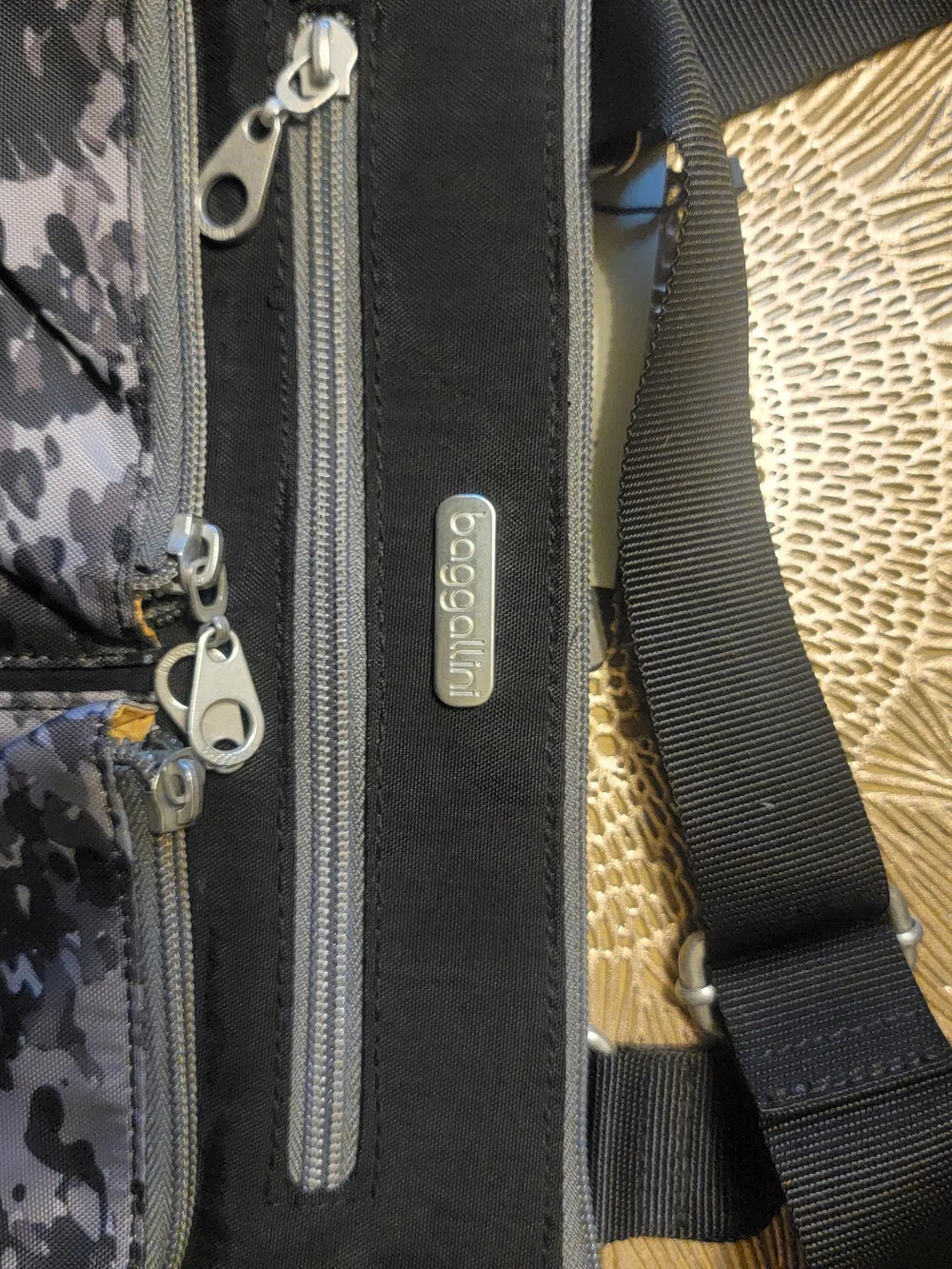 Baggallini gray camouflage